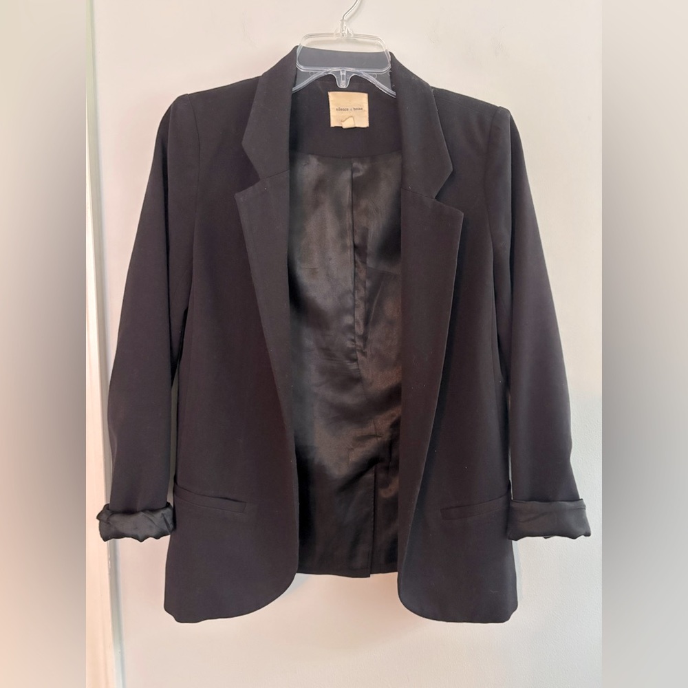 Silence + Noise 2000s Urban Outfitters Y2K open front blazer